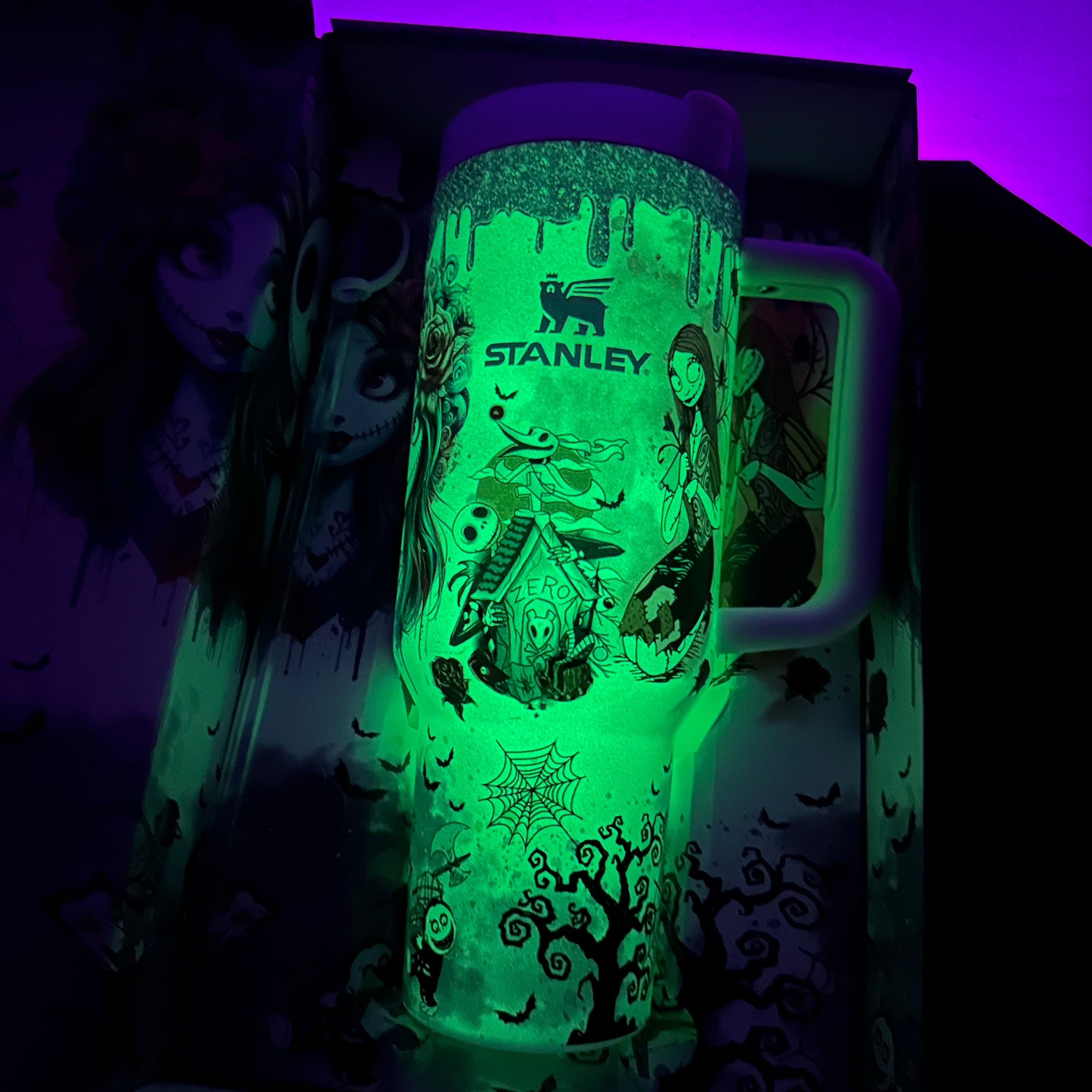 🔥40oz Sally x Jack Skellington Tumbler Noctilucent 🚚Free Shipping